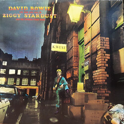 Cover for The Rise and Fall of Ziggy Stardust and the Spiders from Mars by David Bowie